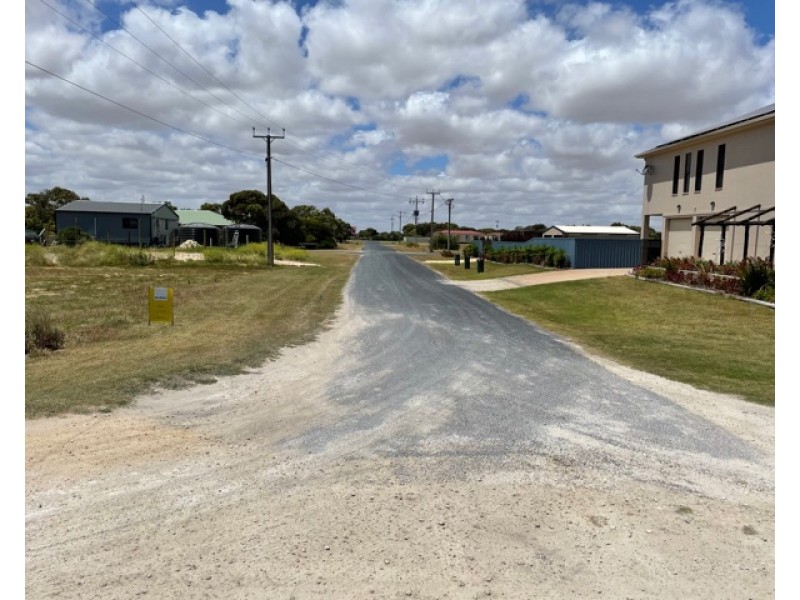 2 First Street, Kingston Se SA 5275