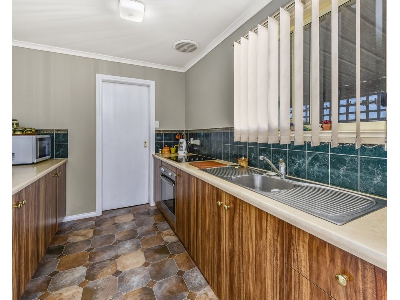 4 Boatswain Point Road, Boatswain Point SA 5275