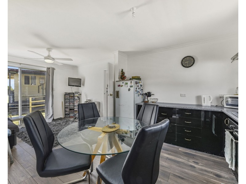 4 Boatswain Point Road, Boatswain Point SA 5275