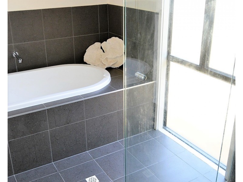 24 Laurel Terrace, Robe SA 5276