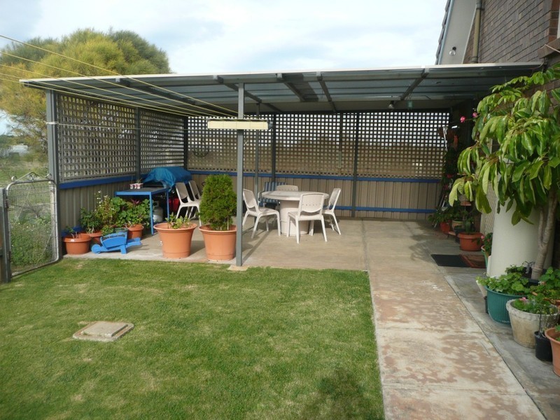 208 Cooke Street, Kingston Se SA 5275