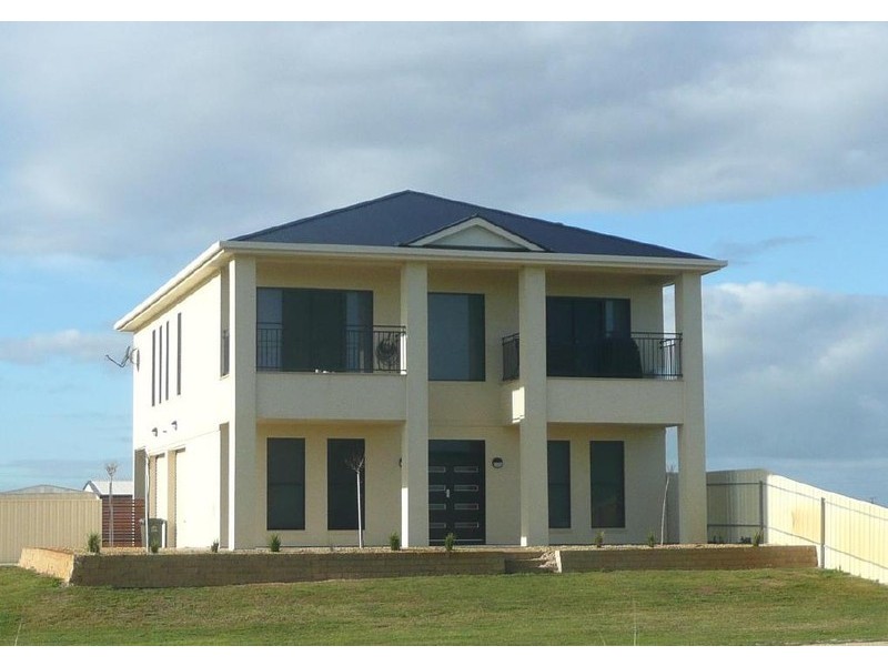 24 Catherine Gibson Way, Kingston Se SA 5275