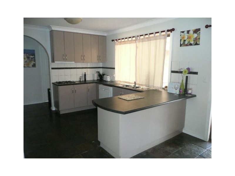 13 Wilhelmina Street, Kingston Se SA 5275