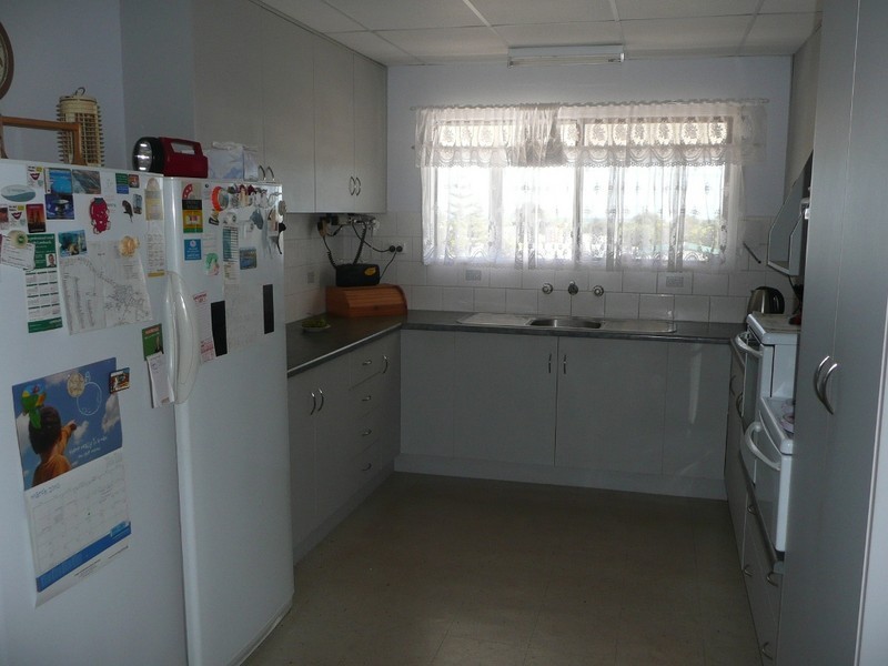 5 Nash Avenue, Kingston Se SA 5275