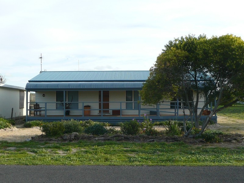 14 Sixteenth Avenue, Kingston Se SA 5275