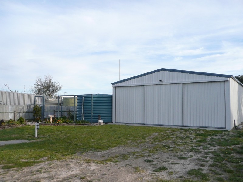 14 Sixteenth Avenue, Kingston Se SA 5275