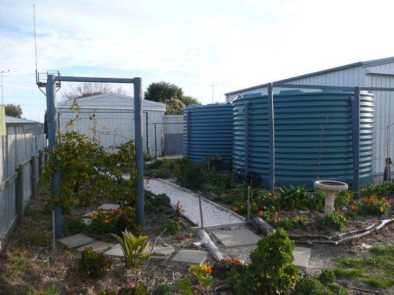 14 Sixteenth Avenue, Kingston Se SA 5275