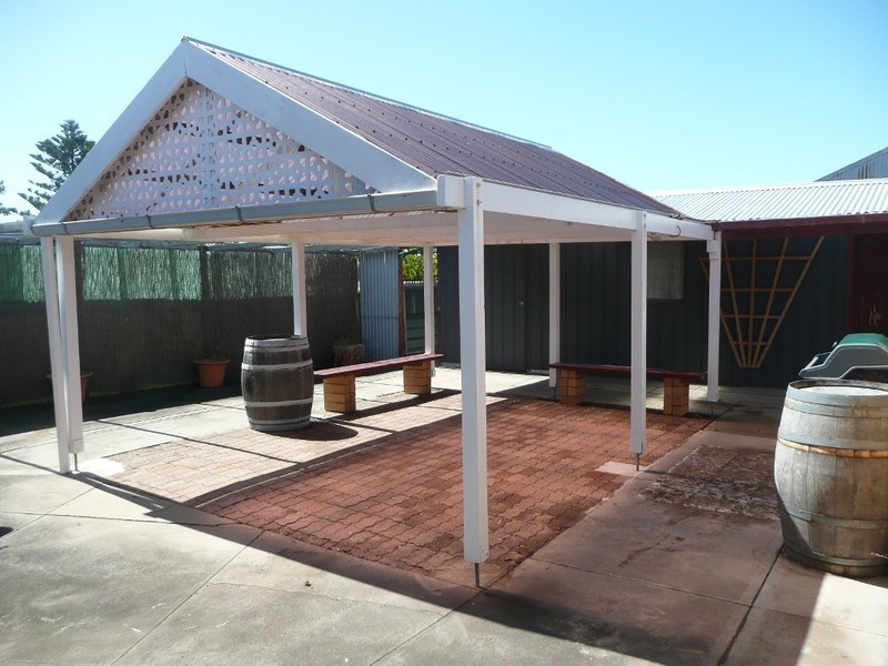 54 Cooke Street, Kingston Se SA 5275