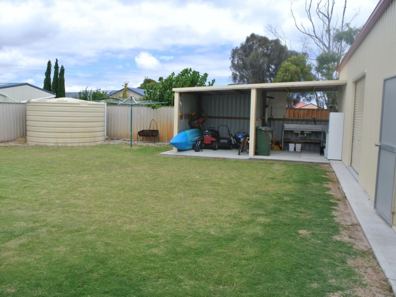 13 Young Street, Kingston Se SA 5275