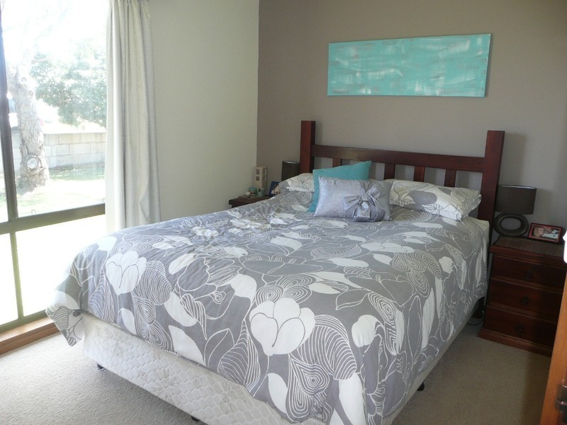 4 Clarke Street, Kingston Se SA 5275