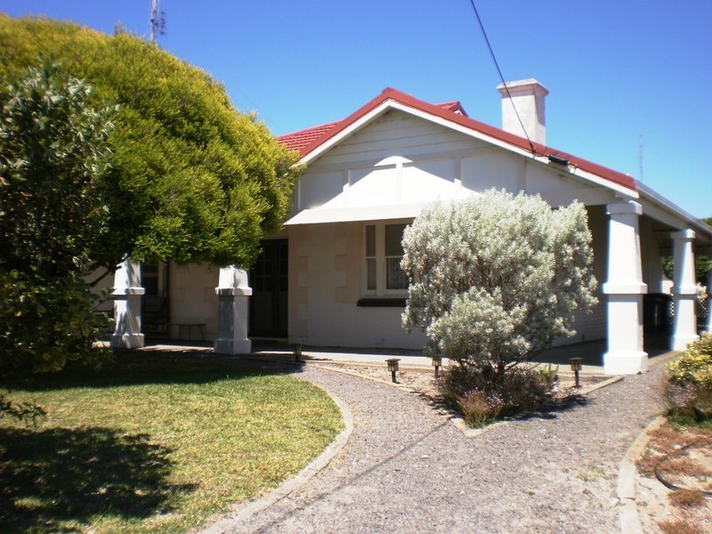 16 Agnes Street, Kingston Se SA 5275