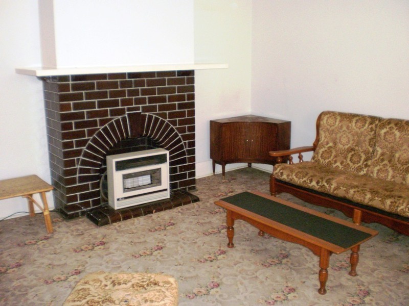 16 Agnes Street, Kingston Se SA 5275