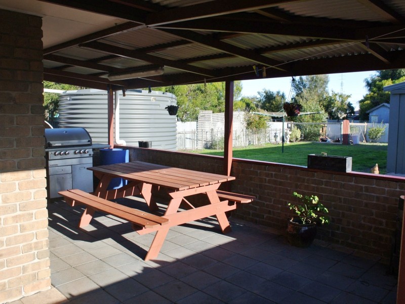 5 Strickland Street, Kingston Se SA 5275