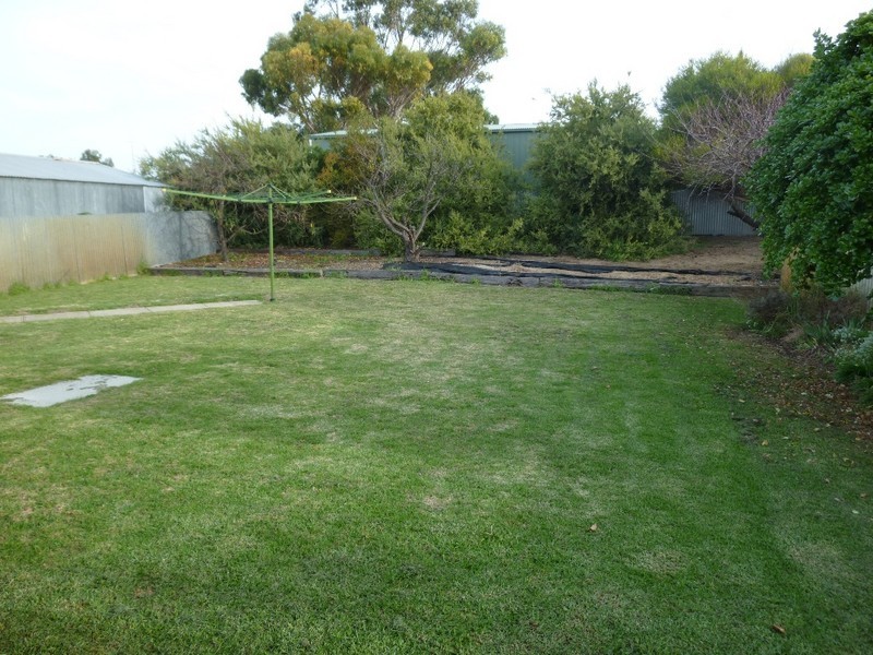 12a MacDonnell Street, Kingston Se SA 5275