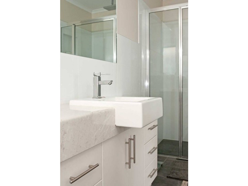 16 Dowdy Street, Kingston Se SA 5275