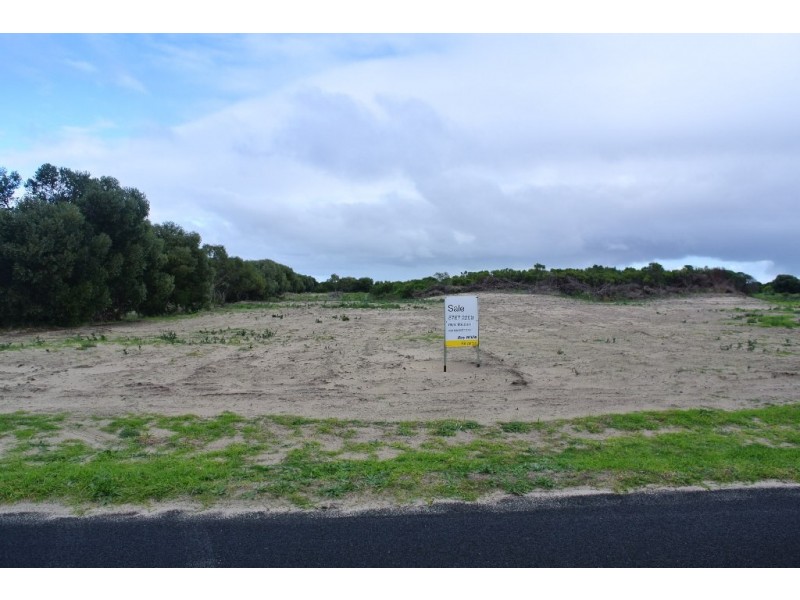 Lot 2, 12 Pinks Beach Road, Kingston Se SA 5275