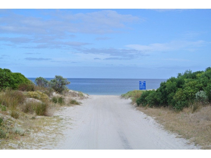 Lot 2, 12 Pinks Beach Road, Kingston Se SA 5275