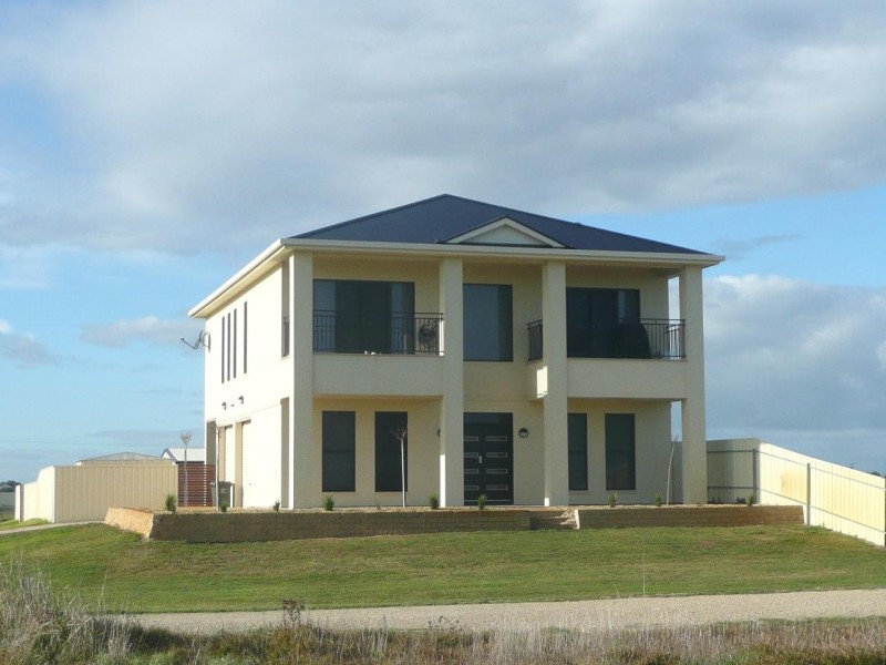 24 Catherine Gibson Way, Kingston Se SA 5275