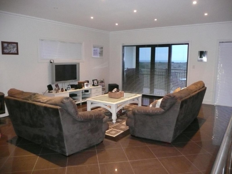 24 Catherine Gibson Way, Kingston Se SA 5275