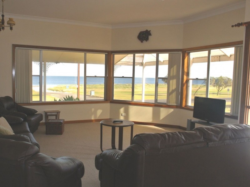 49 Marine Parade, Kingston Se SA 5275