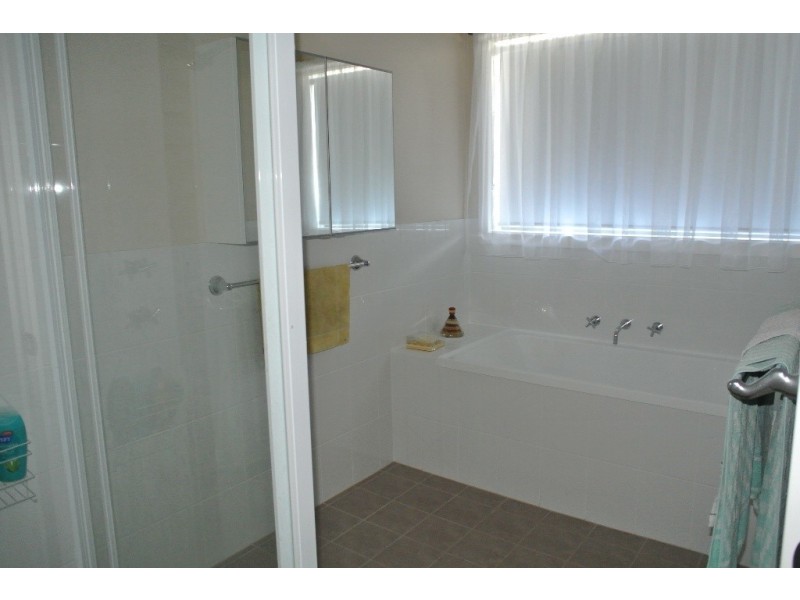 Unit 4, 54 East Terrace, Kingston Se SA 5275