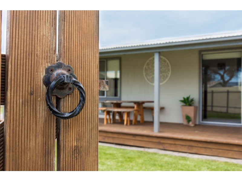 24 Bellevue Drive, Kingston Se SA 5275