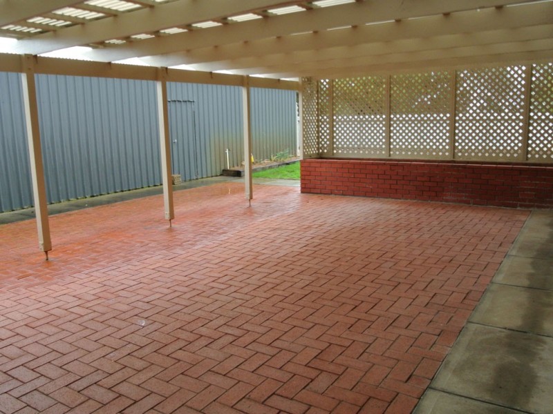 13 Barrowman Drive, Kingston Se SA 5275