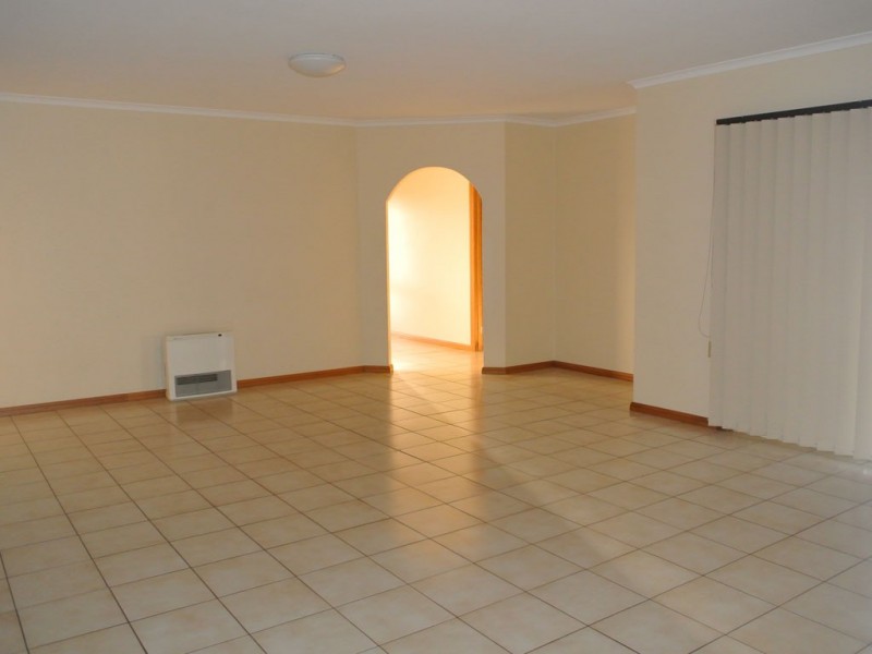 13 Barrowman Drive, Kingston Se SA 5275