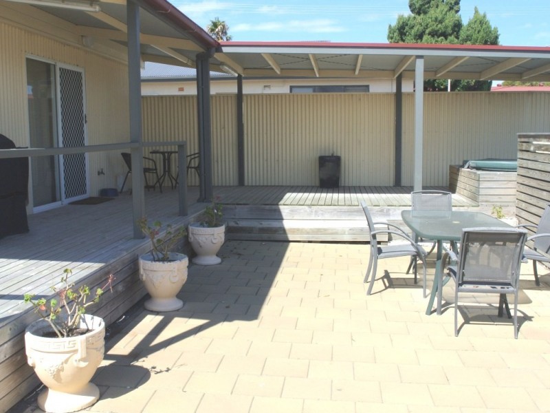 36 Holland Street, Kingston Se SA 5275