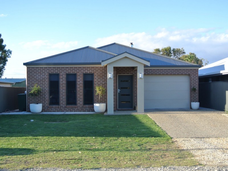 5B Watson Street, Kingston Se SA 5275
