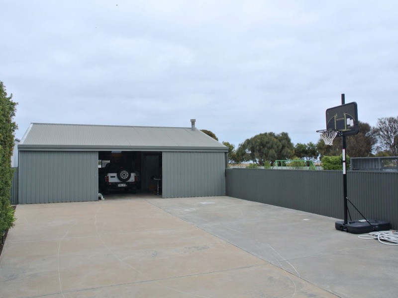 10 Jarman Terrace, Kingston Se SA 5275