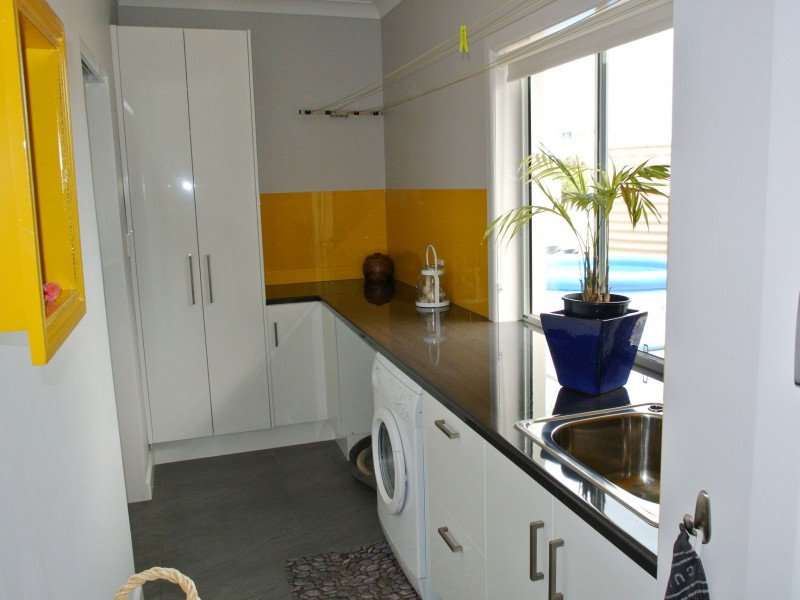 17 Clarke Street, Kingston Se SA 5275