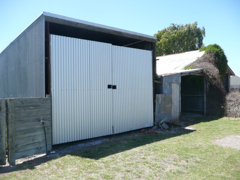 24 Charles Street, Kingston Se SA 5275