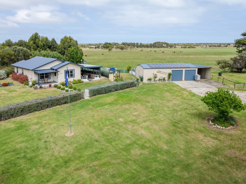 17 Vearing Road, Mount Benson SA 5275