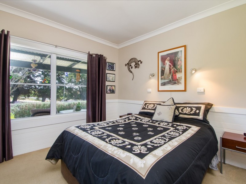 17 Vearing Road, Mount Benson SA 5275