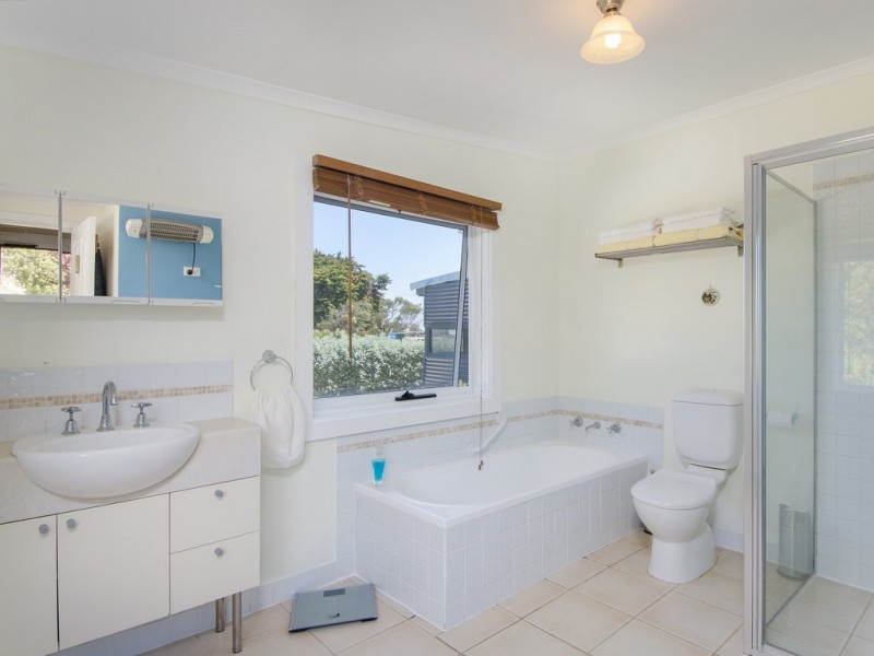 17 Vearing Road, Mount Benson SA 5275