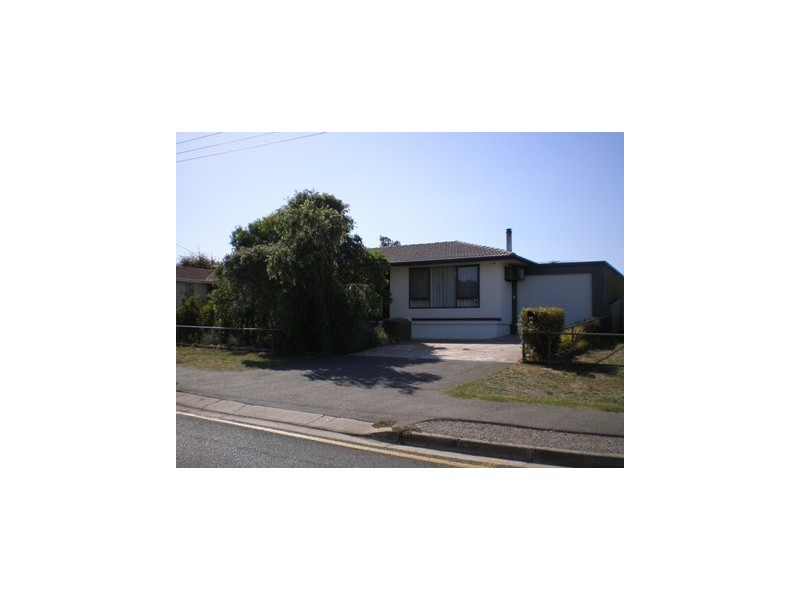 24 Dumas Street, Mount Barker SA 5251