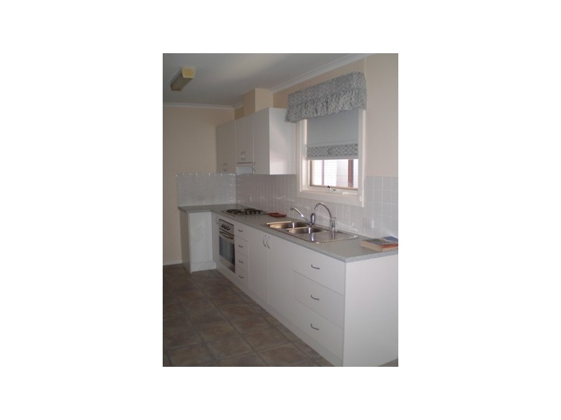 24 Dumas Street, Mount Barker SA 5251