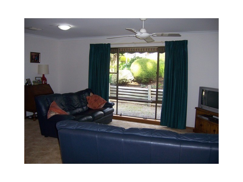 10 Boucaut Court, Mount Barker SA 5251