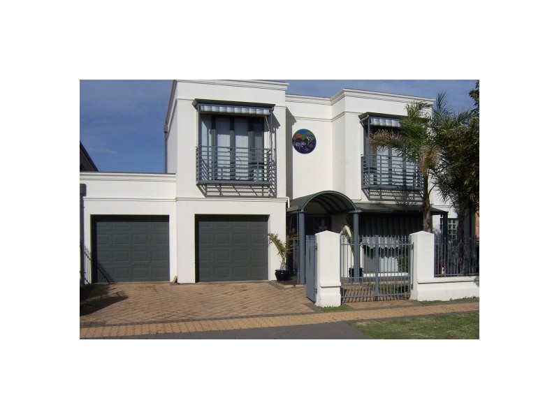 18 Carnegie Place, Mawson Lakes SA 5095