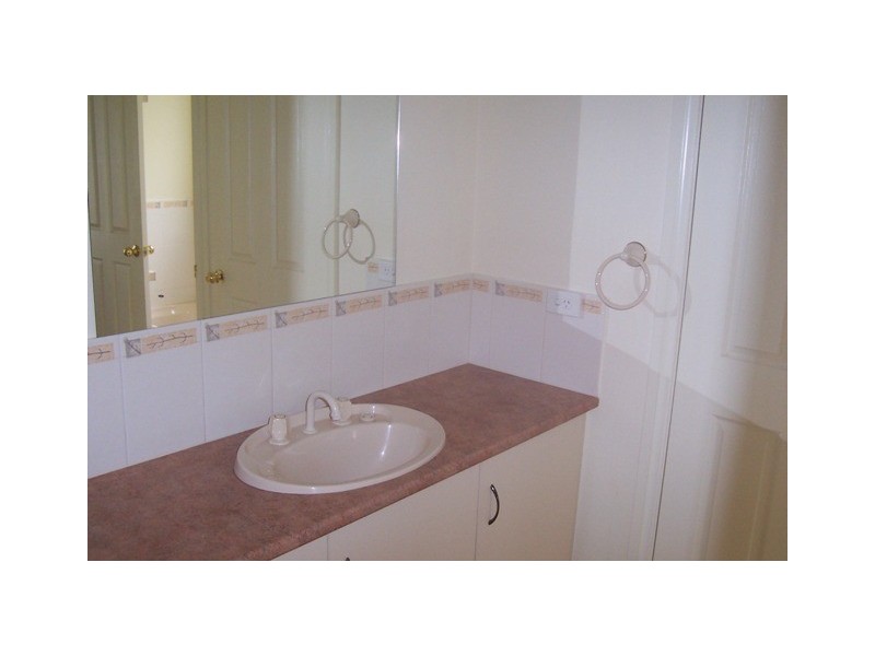 8B Silver Birch Drive, Murray Bridge SA 5253