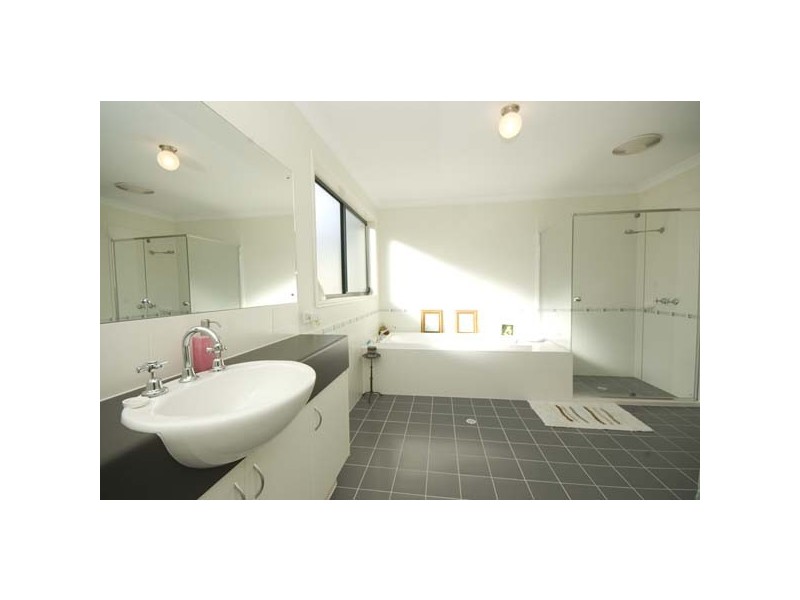 15 Durham Court, Mount Barker SA 5251