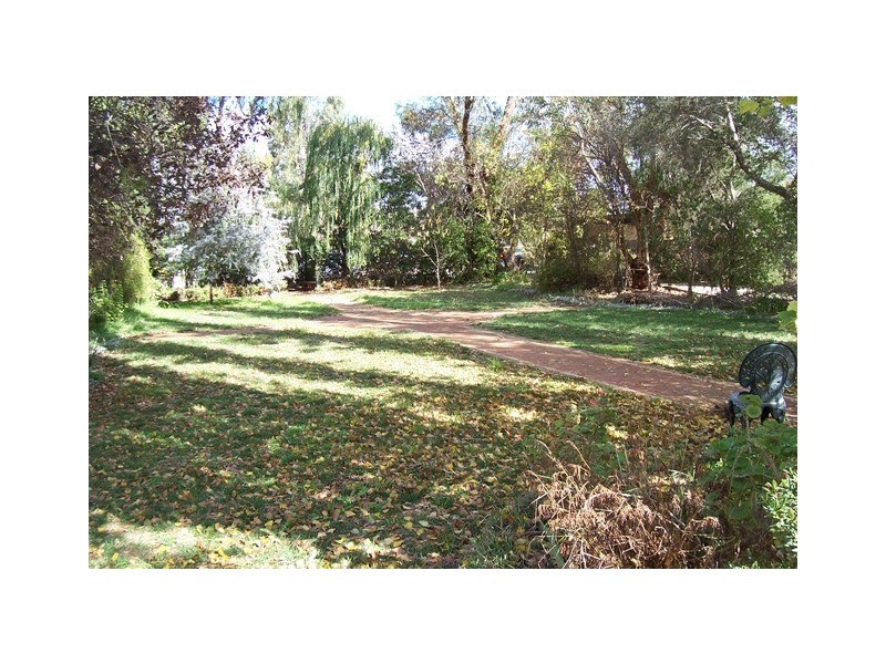 15 Victoria Crescent, Mount Barker SA 5251