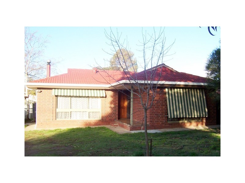 17 Deer Avenue, Mount Barker SA 5251