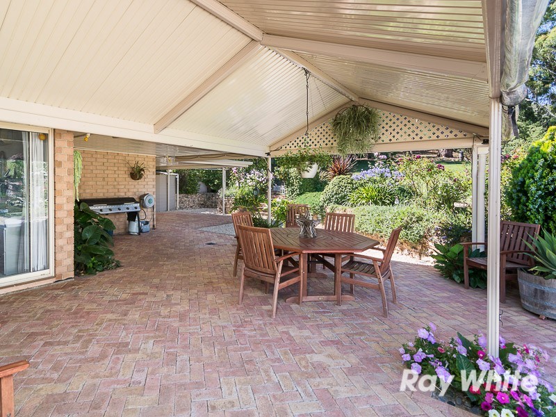 4 Lisa Court, Macclesfield SA 5153
