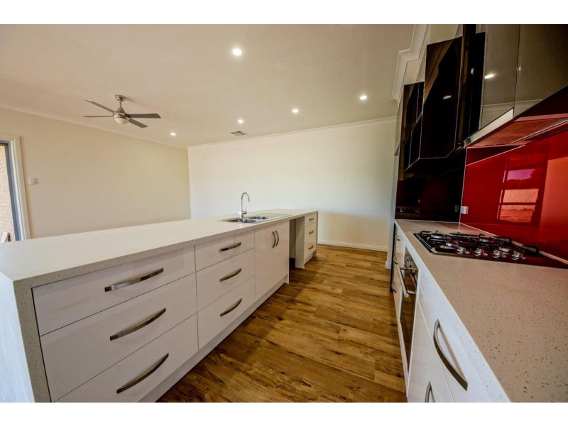 Cnr. Hack and Albert Place, Mount Barker SA 5251