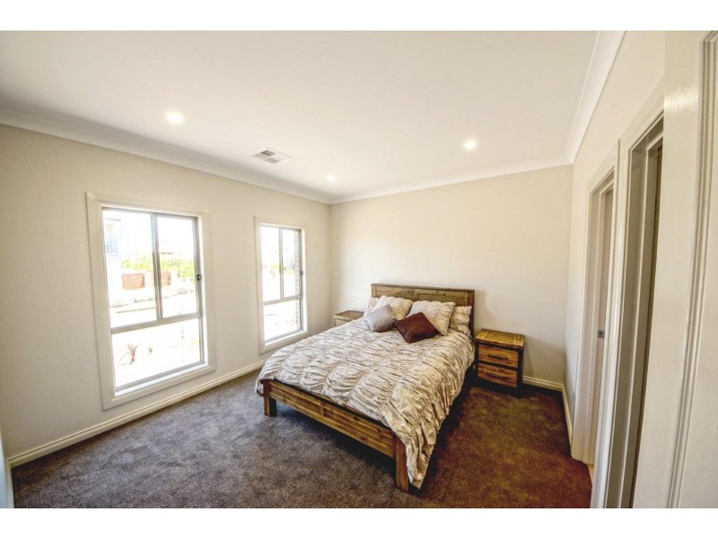 Cnr. Hack and Albert Place, Mount Barker SA 5251