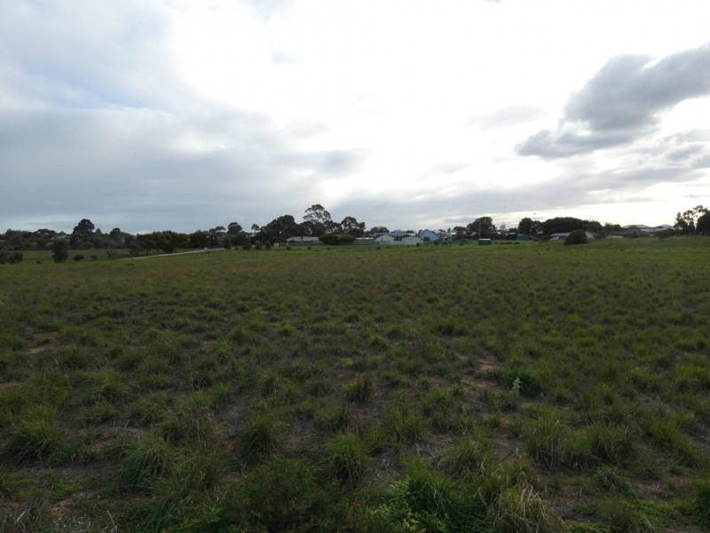 Lot 970 Pangarinda Road, Wellington East SA 5259