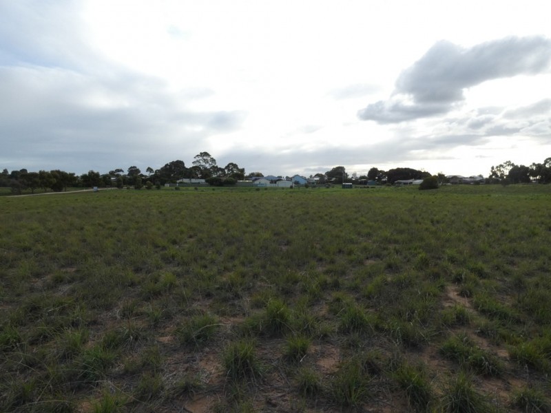 Lot 970 Pangarinda Road, Wellington East SA 5259