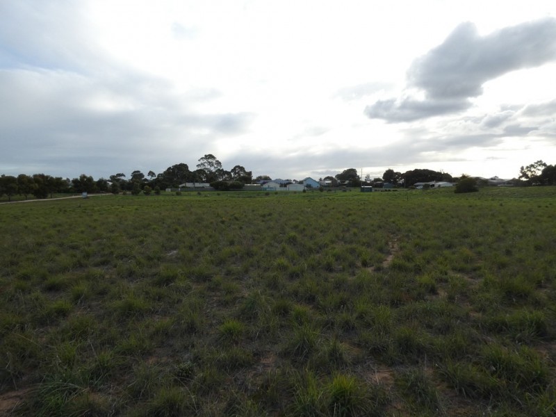 Lot 970 Pangarinda Road, Wellington East SA 5259